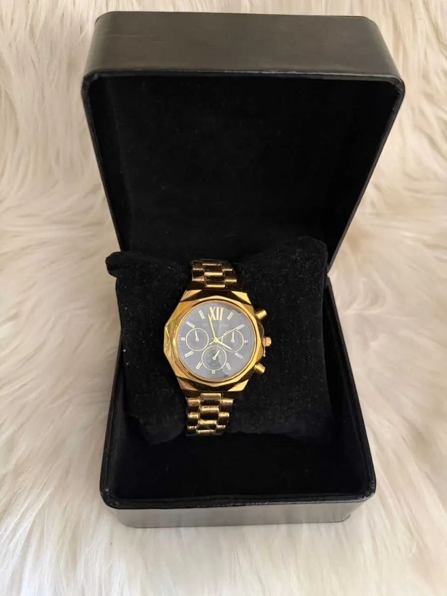 Gold Luxury Chronograph Watch